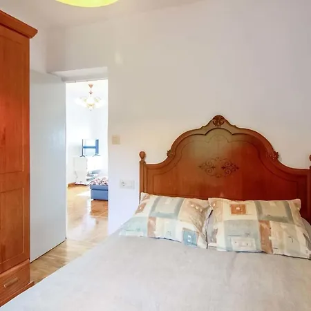 Stunning In With Kitchen Ourense